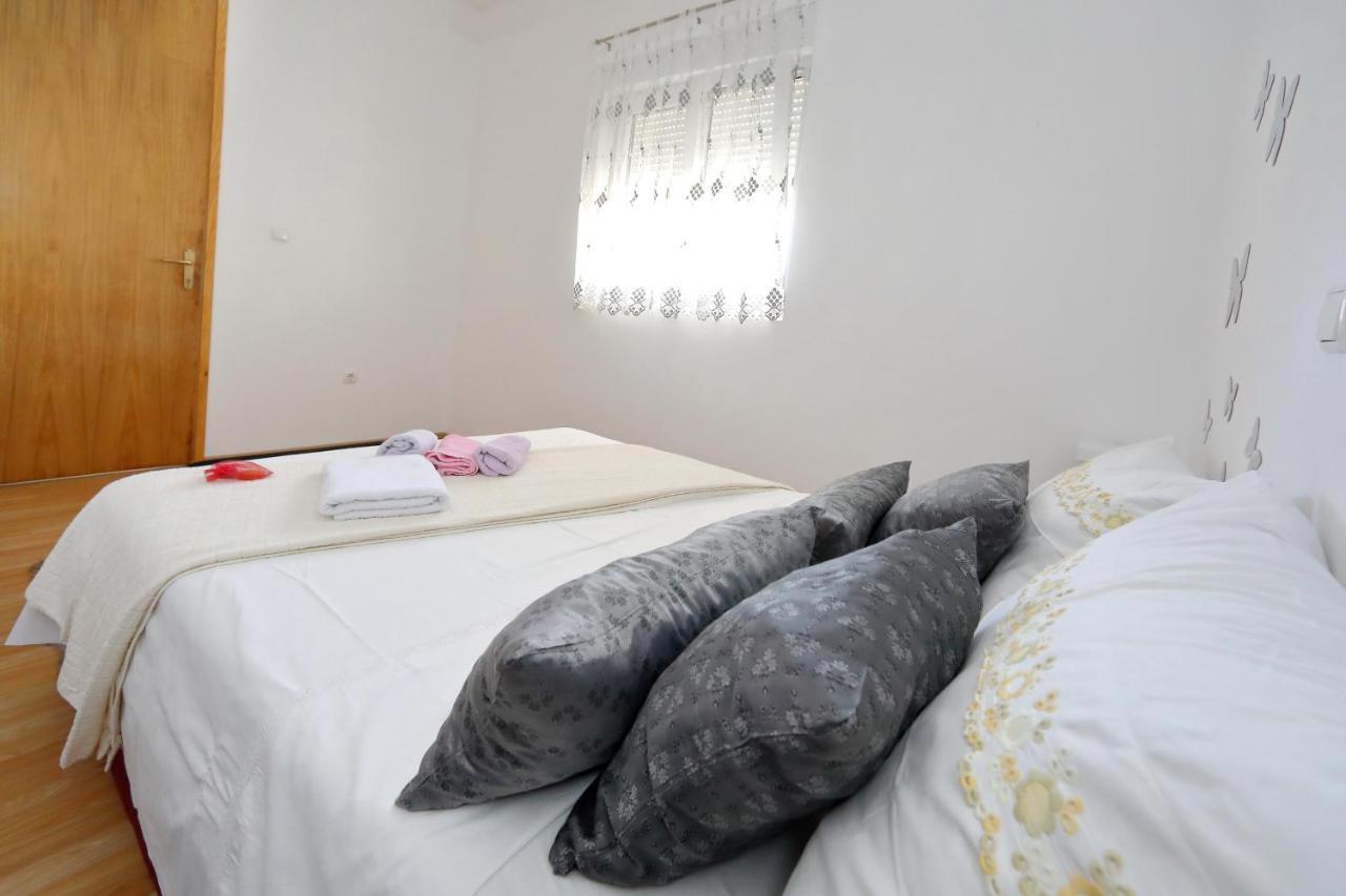 Apartments Ivana Bibinje Luaran gambar