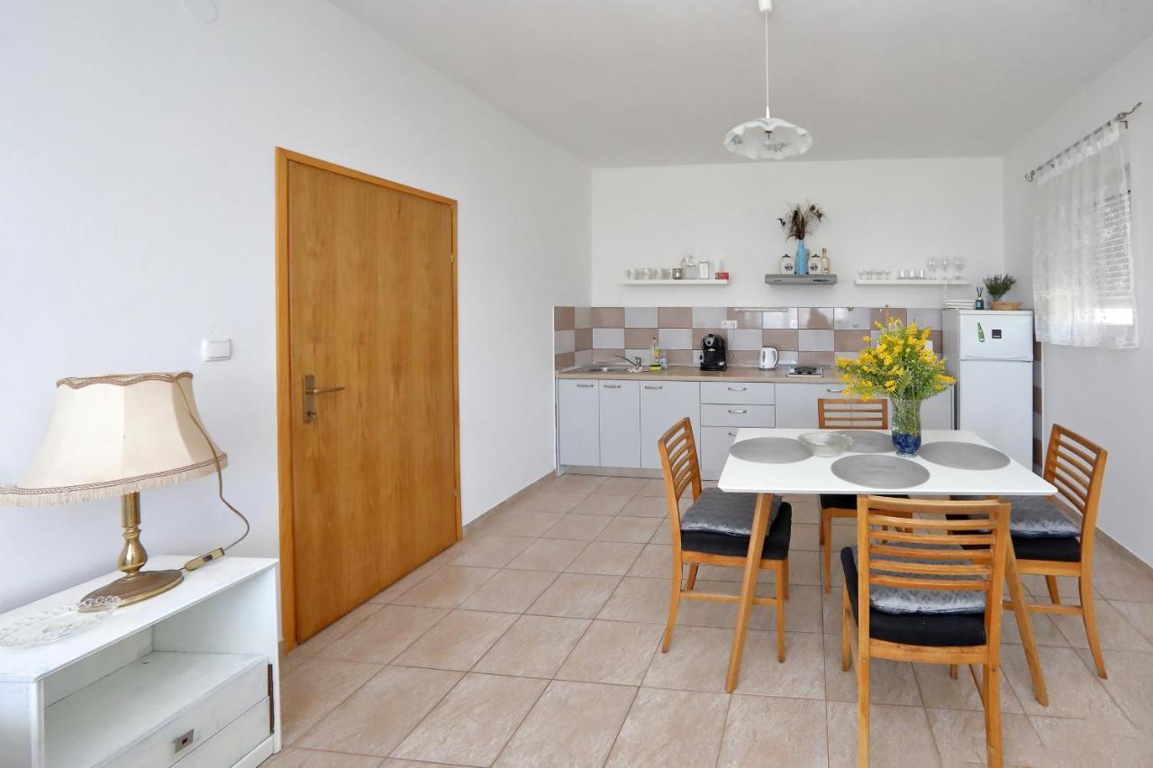 Apartments Ivana Bibinje Luaran gambar